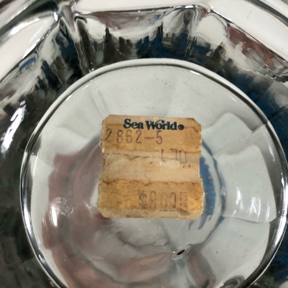 Vintage 1985 Sea World Shamu Large Drinking Glass - Picture 3 of 4